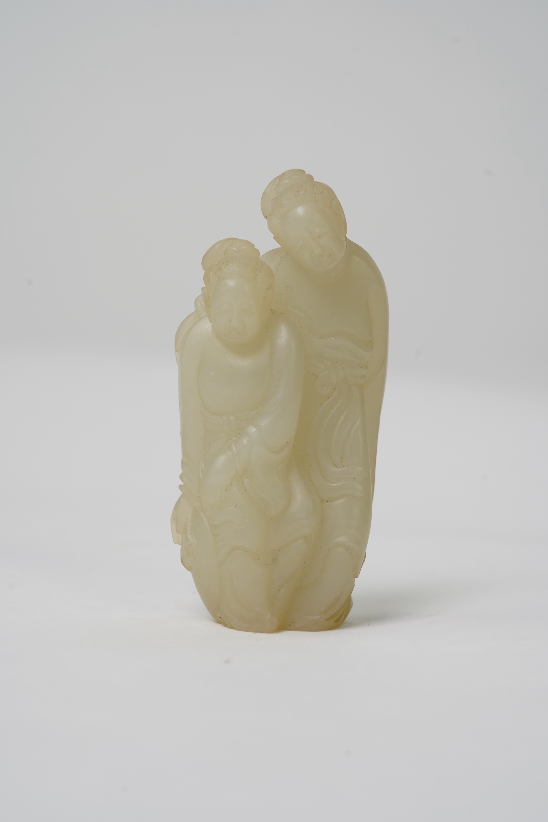 A Chinese simulated jade group of two sisters, 8.5cm